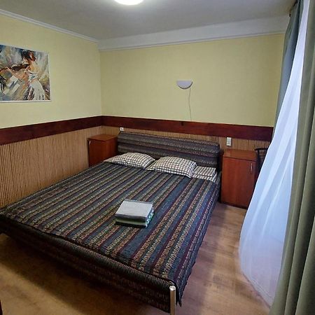 קייב Hotel Desna Kut מראה חיצוני תמונה