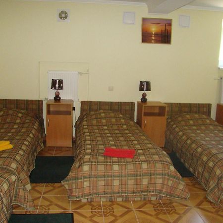 קייב Hotel Desna Kut מראה חיצוני תמונה