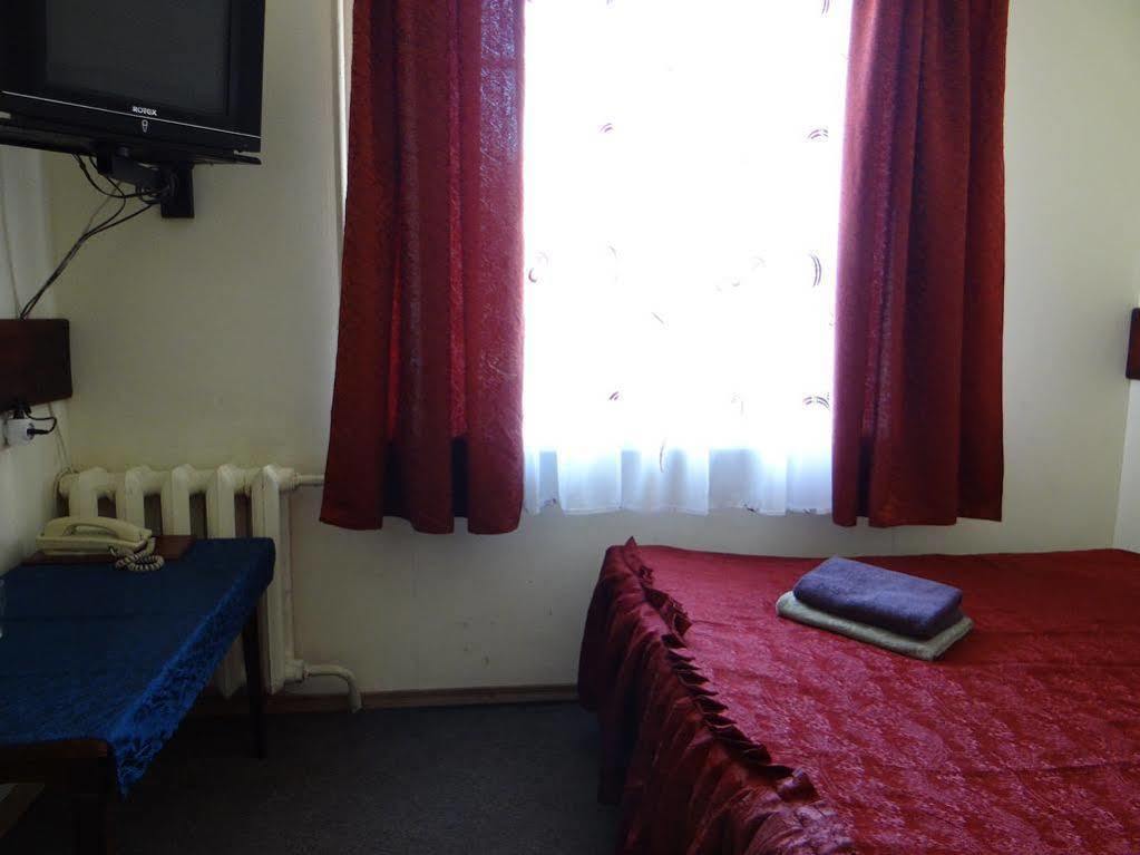 קייב Hotel Desna Kut מראה חיצוני תמונה