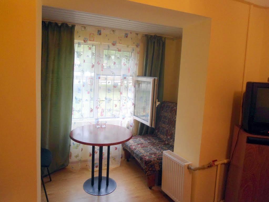 קייב Hotel Desna Kut מראה חיצוני תמונה